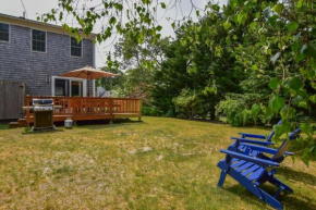 Spacious w Beautiful Yard & Dogs Welcome